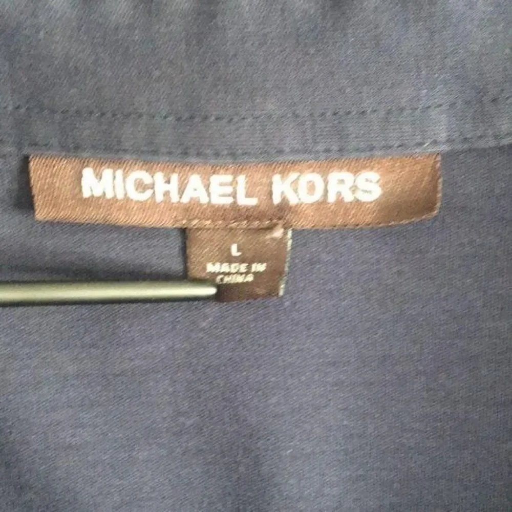 Michael Kors shirt size L